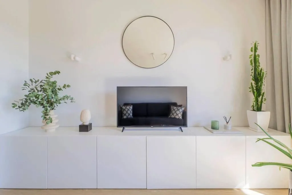 Image 4 of 1bdr Apt w/Balcony, free Pkg