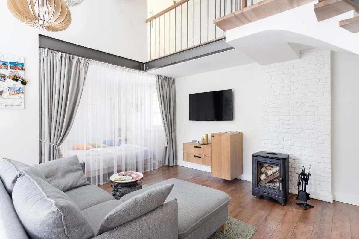 Image 4 of 3 Bedroom Apartment 24h self check in, free parking, Ac, fireplace
