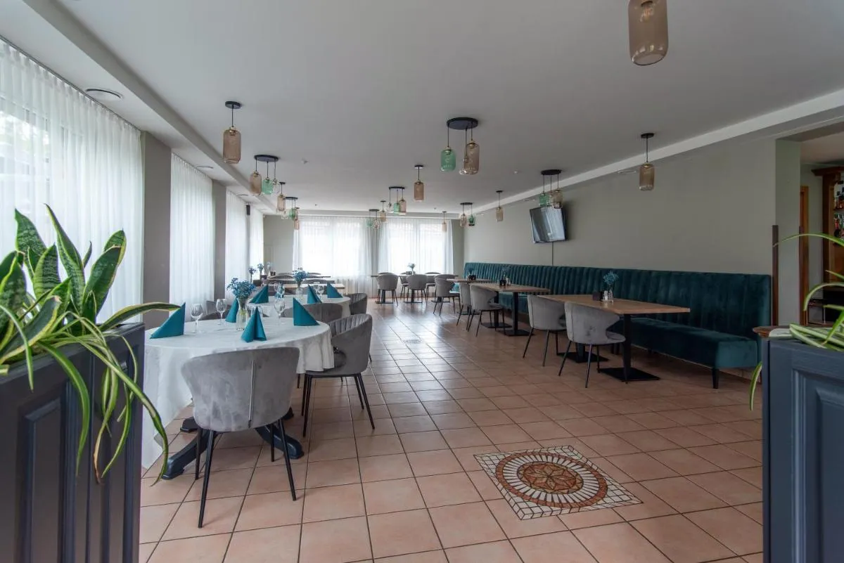 Image 6 of Amicus Hotel