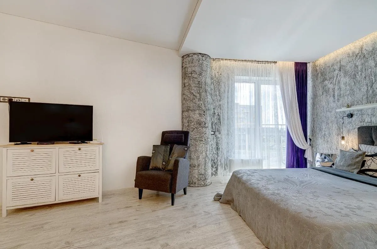Image 4 of Black & White Apartment near Akropolis