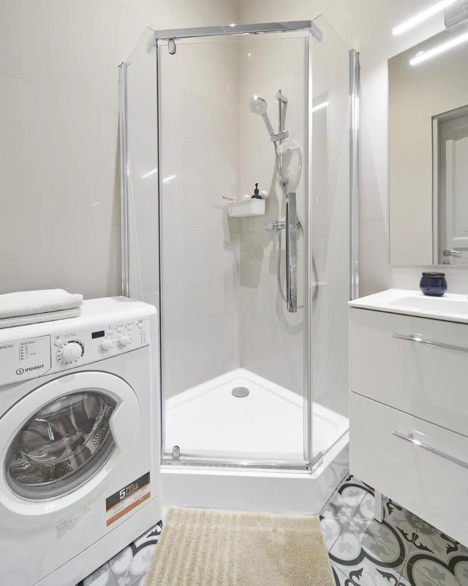 Image 3 of Bright and Warm Apartment, Vilnius City Centre