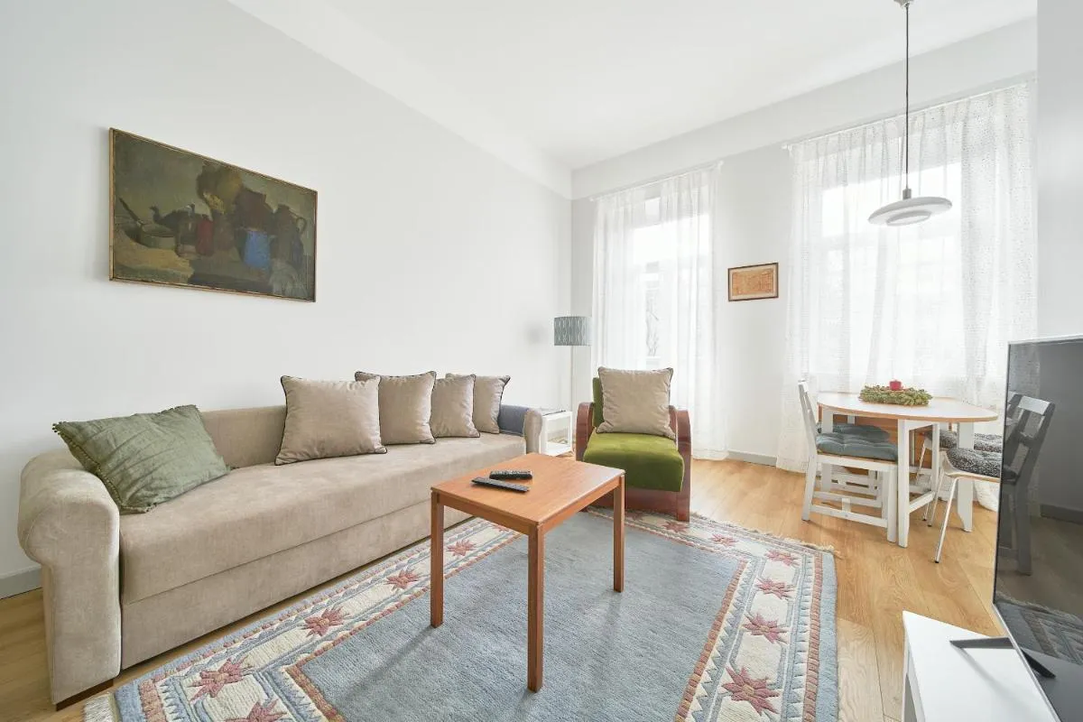 Image 4 of Bright and Warm Apartment, Vilnius City Centre