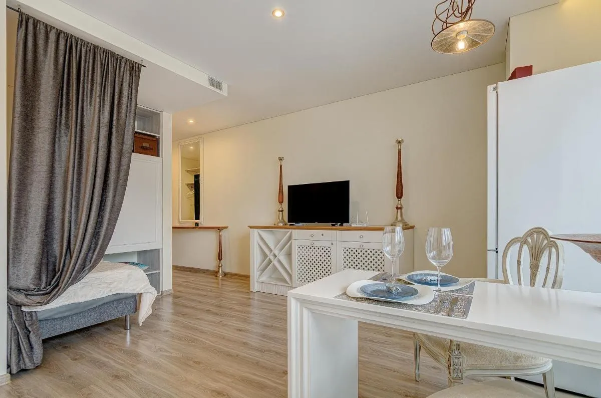Image 4 of Bright apartment near Akropolis