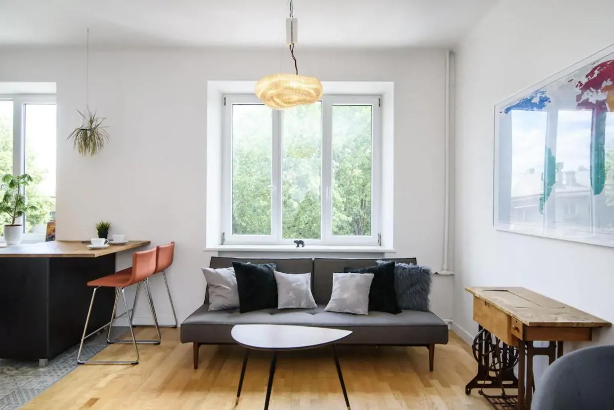 Image 3 of Charming Apartment with Great Location by URBAN RENT