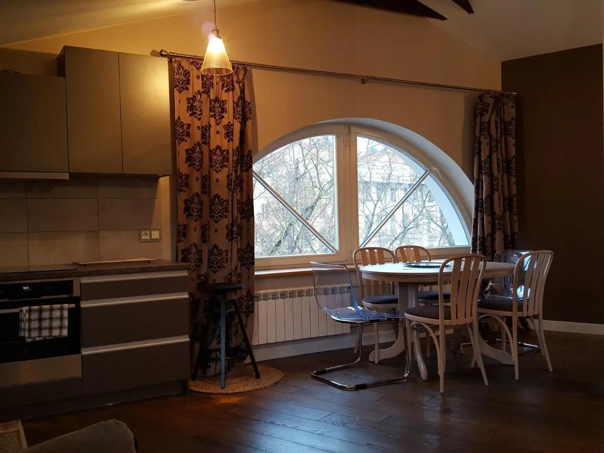 Image 3 of City Dawn Gate Apartment