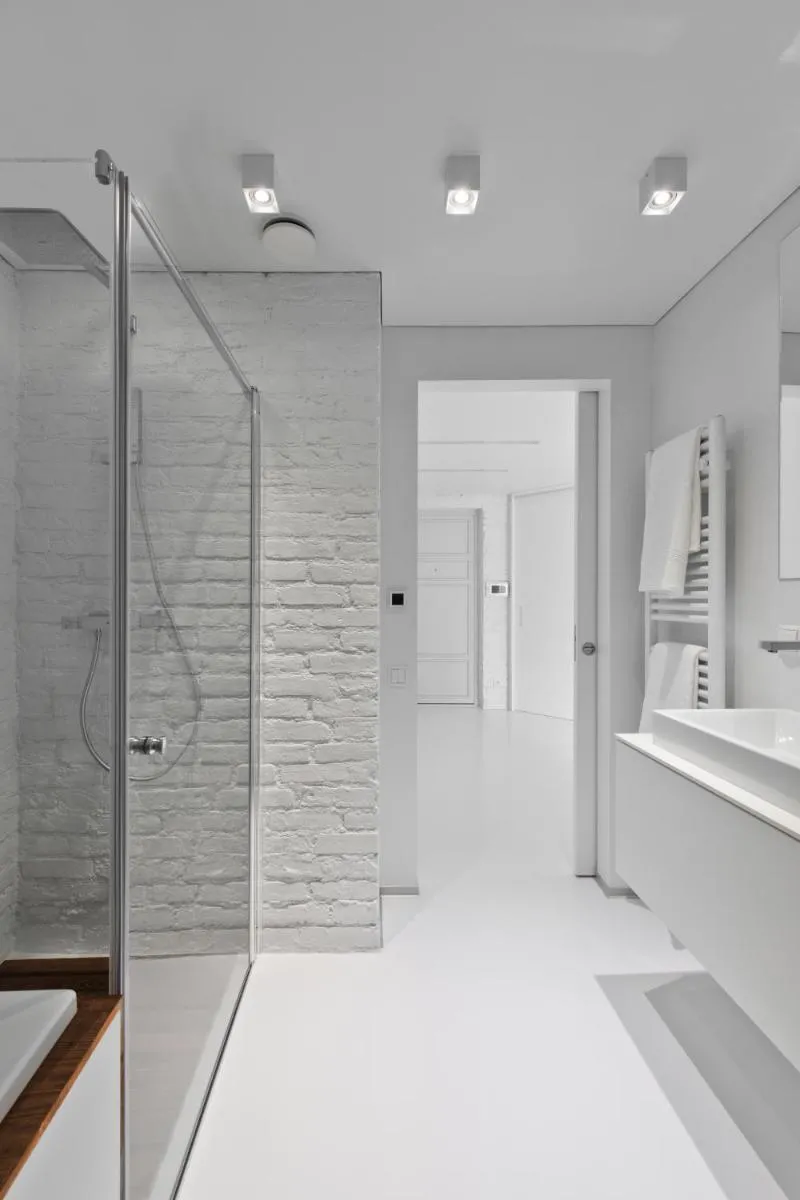 Image 3 of City Entrance Apartment