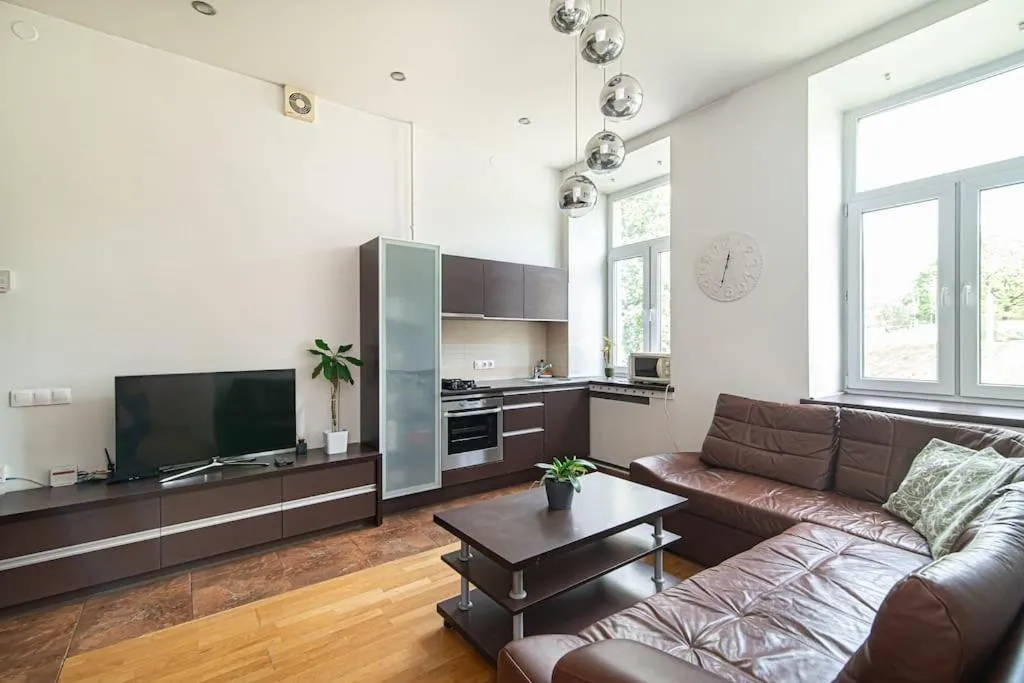 Image 4 of Comfortable 2-bedroom Apartment