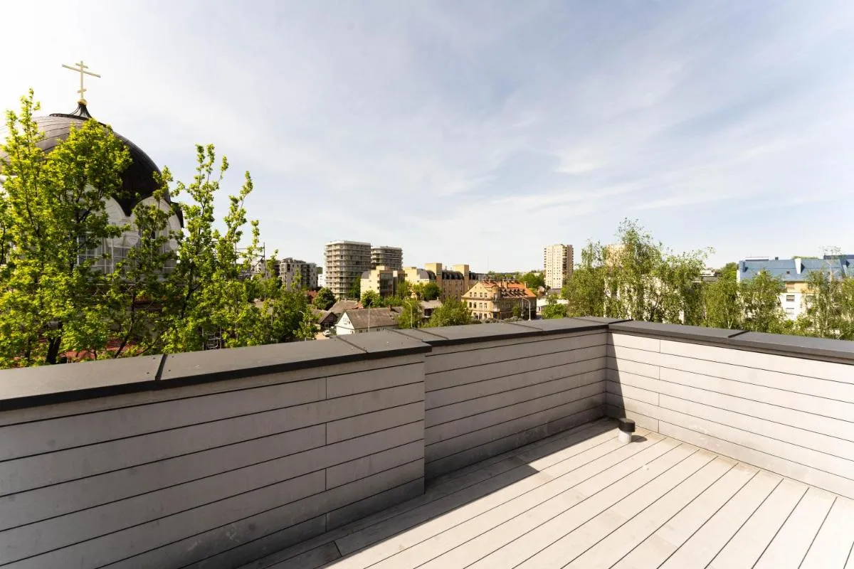 Image 2 of Cozy and Light Studio Apartment Near City Center