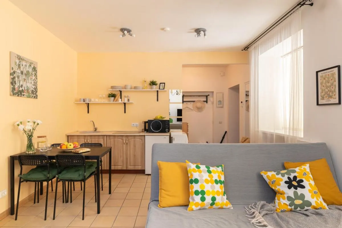 Image 2 of Cozy apartment x Free parking SELF CHECK IN 24-7 by H&H