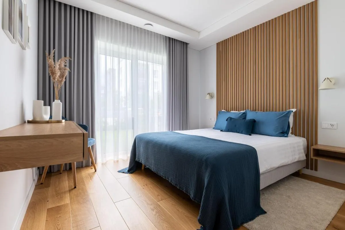 Image 1 of D33 – Brand New Luxury Apartment with Garden and Free Parking