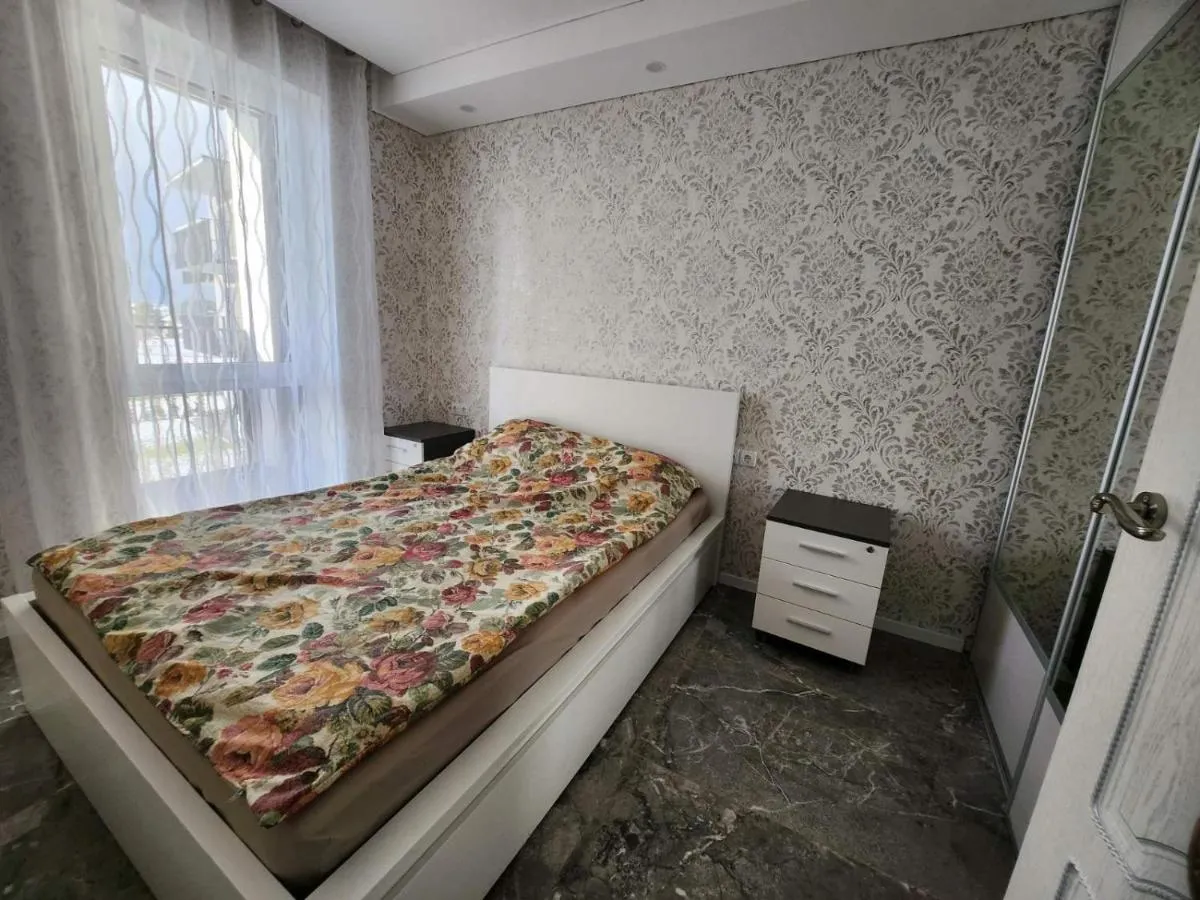 Image 4 of Gilužio Rivjera