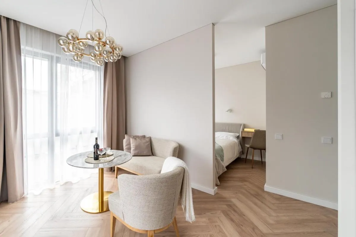 Image 1 of Golden Apartment Paupys
