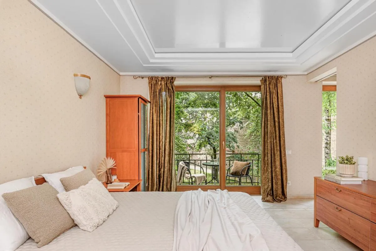 Image 1 of Jacuzzi apartments x Free parking x SELF CHECK-IN 24×7 by H&H