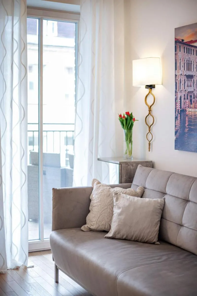 Image 5 of Jogailos Residence peaceful Old Town luxury 3 bdr, 2 bthr, FREE GARAGE, top-speed WIFI
