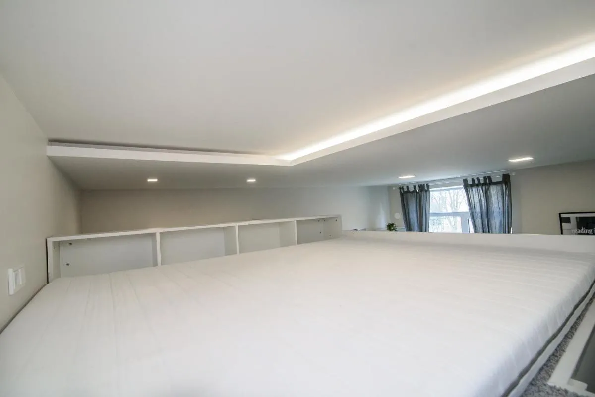 Image 3 of Modern 1BR / Near Gates of Dawn / Special Offer