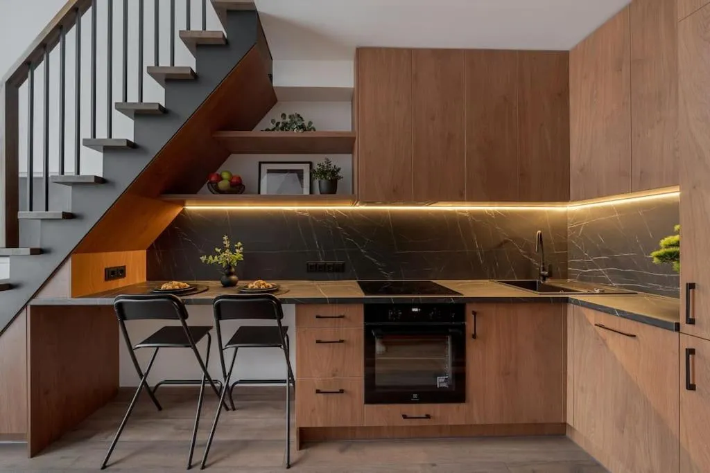 Image 3 of Modern Loft with Free Parking
