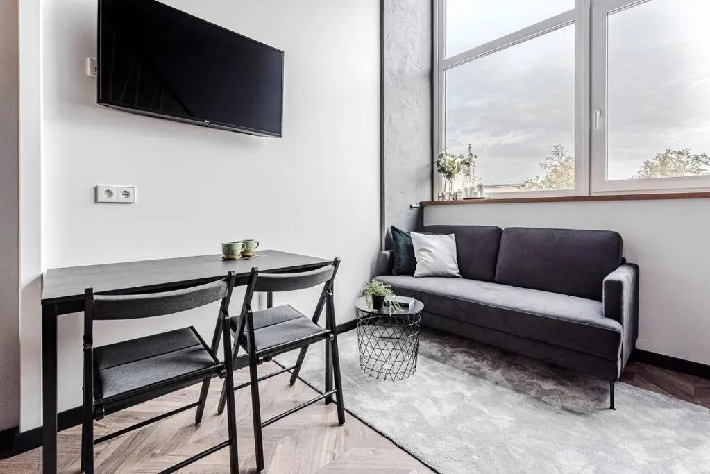 Image 4 of Modern Urban loft