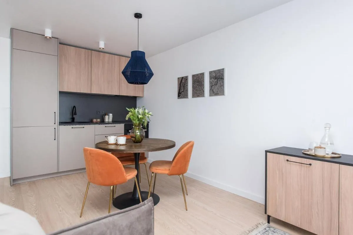 Image 6 of Near Gates of Dawn / Modern 1 bedroom / w/Netflix
