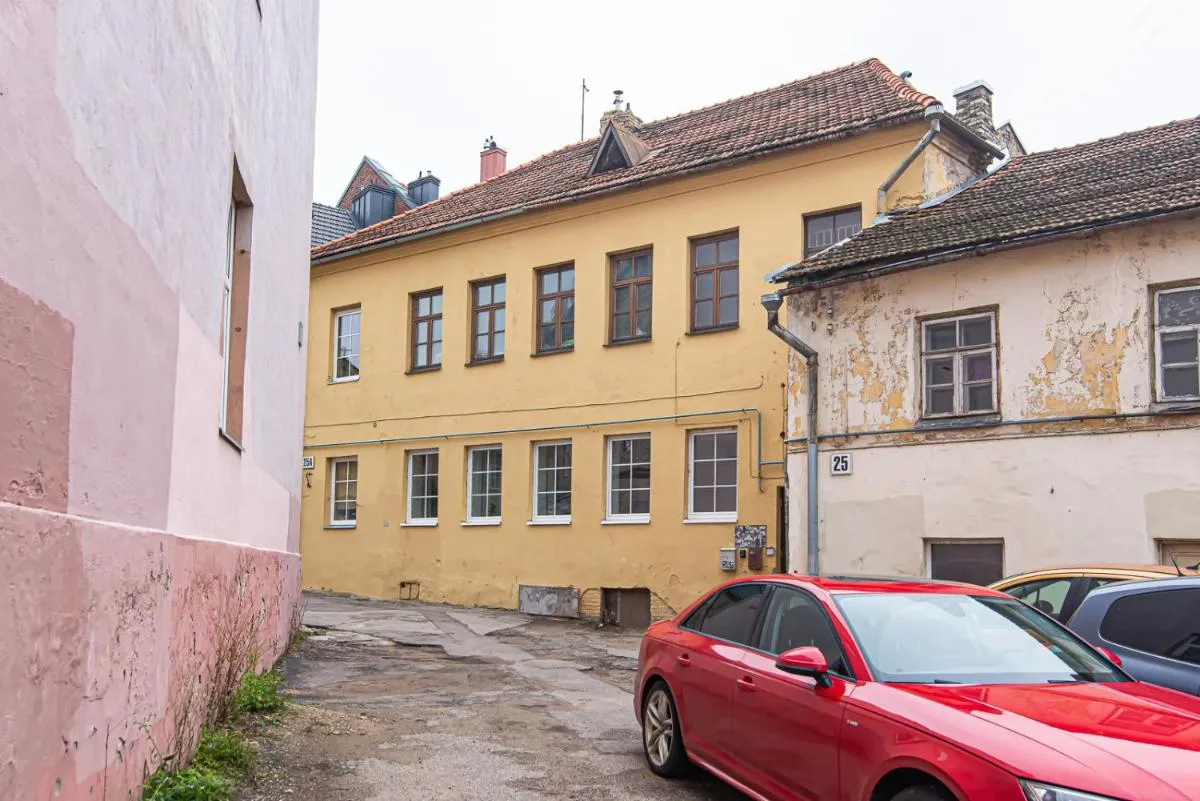 Image 5 of New & Stylish Old Town Apartment by URBAN RENT