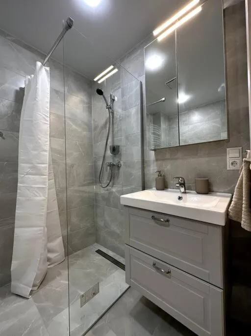 Image 3 of OZO Life Apartment