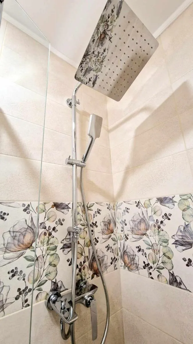 Image 6 of Old Town Studio Apartment