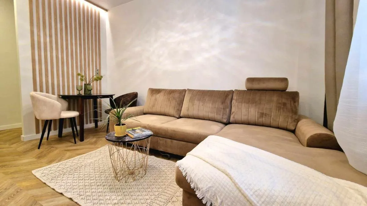 Image 1 of Old Town Studio Apartment