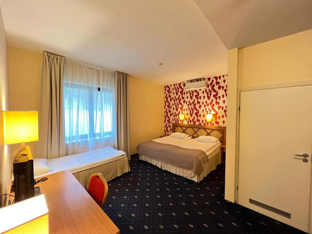 Image 1 of Park Villa Hotel