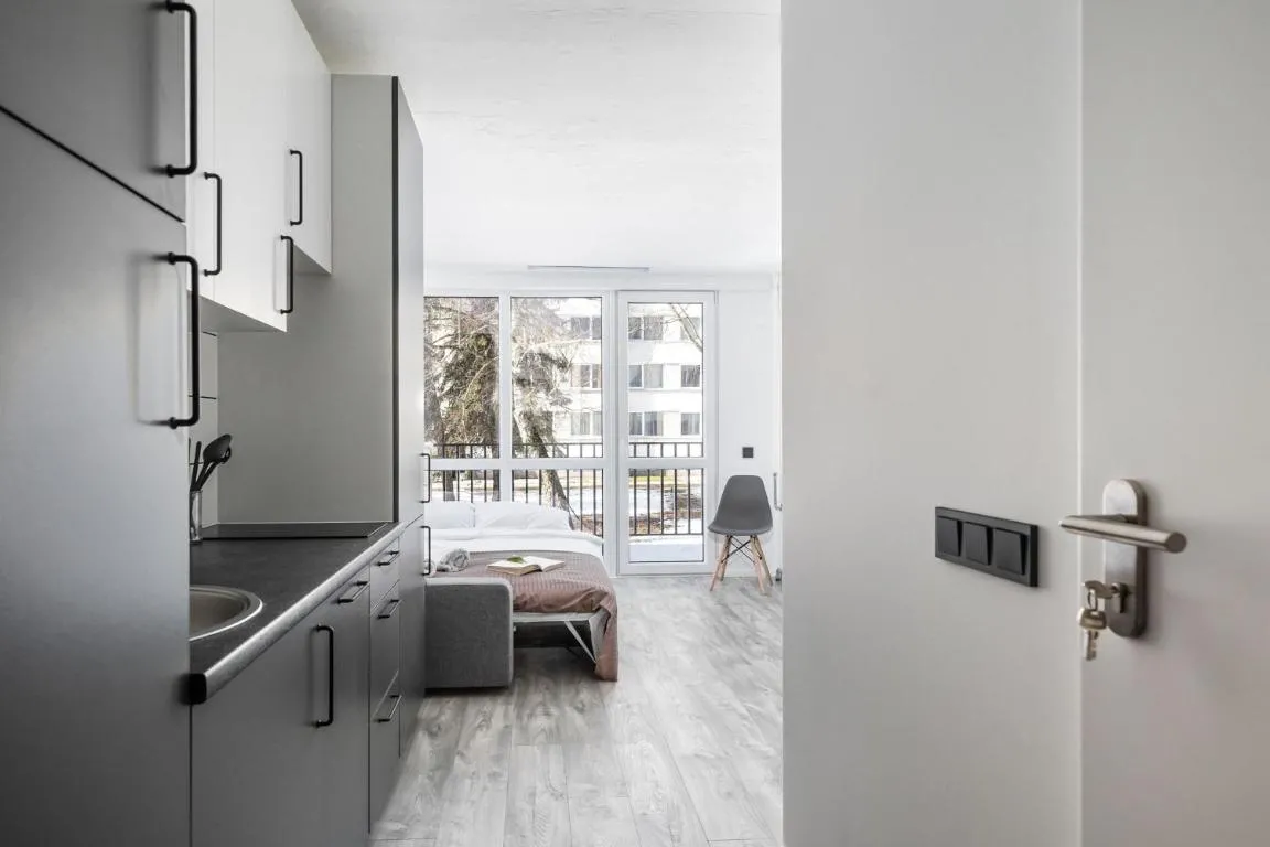 Image of River To The City – Studio 7b Apartment