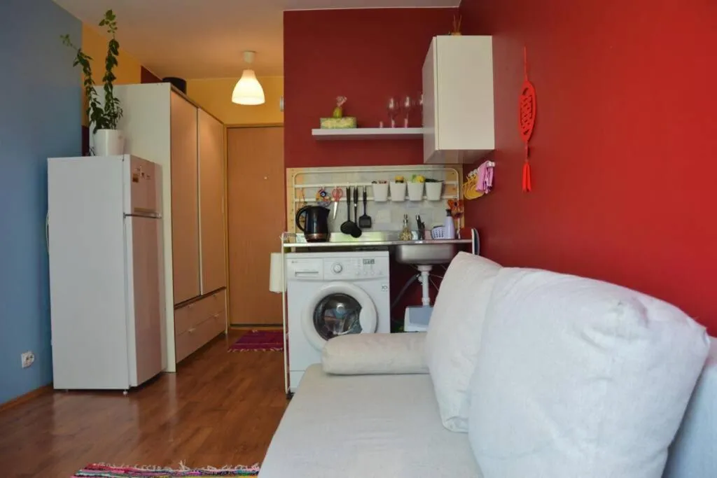 Image 6 of Slucko Central Studio Apartment near River