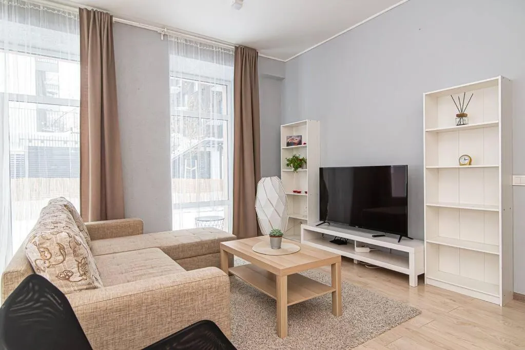 Image of Spacious Apartment with Great Location/URBAN RENT