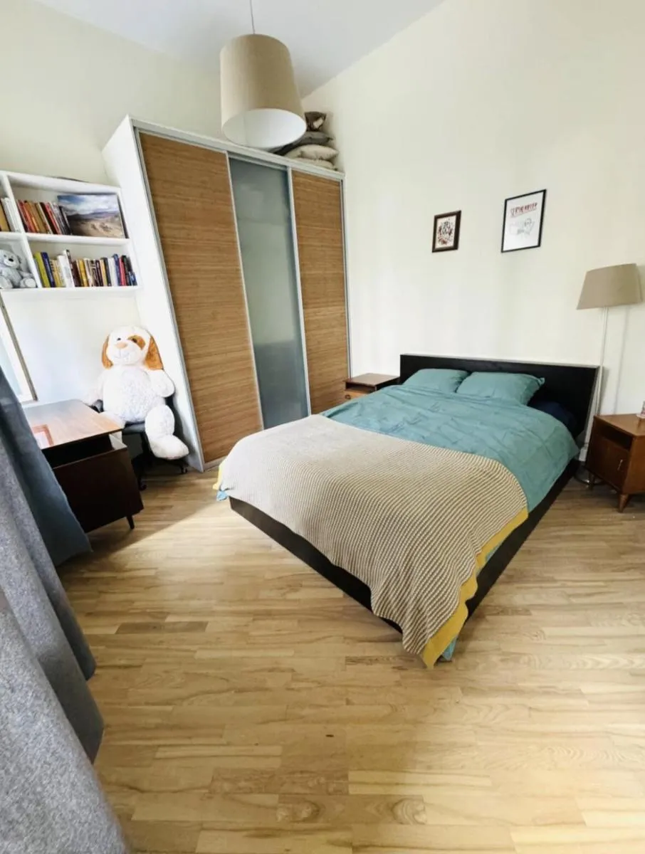 Image 3 of Spacious Old Town Gem With Balcony And Bathtub
