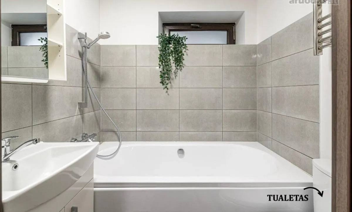 Image 2 of Spacious Townhouse with Terrace and Parking