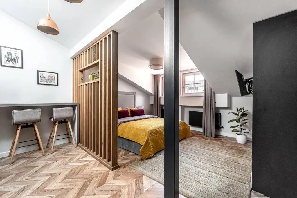 Image 1 of Studio apartment in Oldtown #F