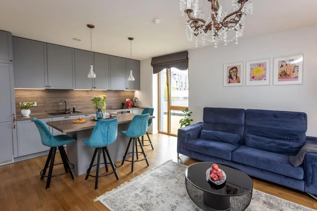 Image 3 of Stylish Apartment with Terrace by URBAN RENT