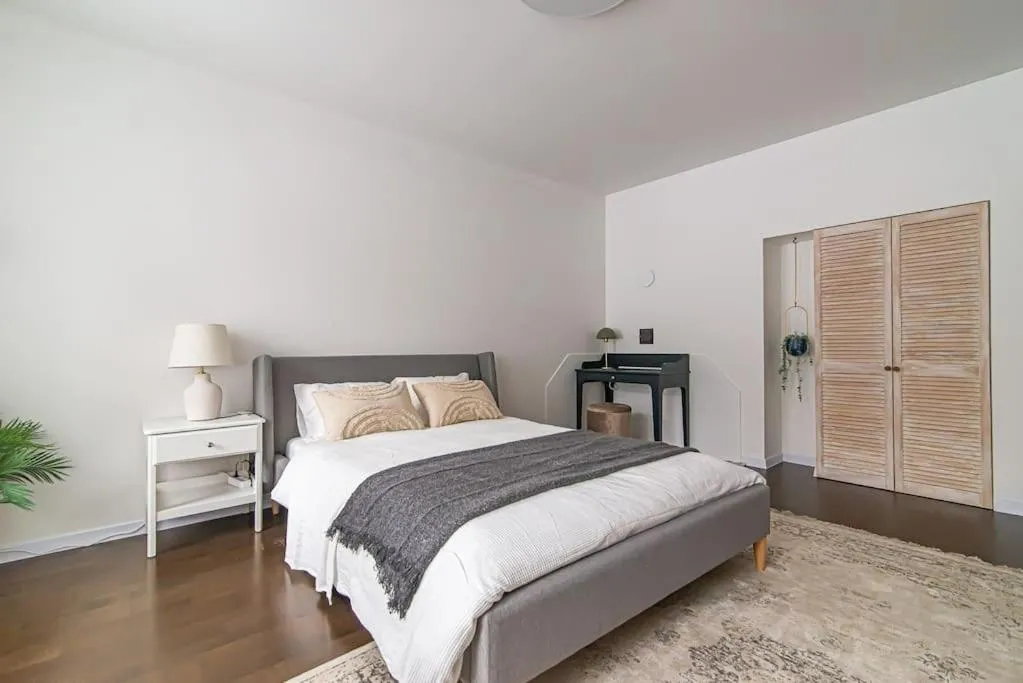 Image of Stylish & Cozy Uzupis Apartment by URBAN RENT