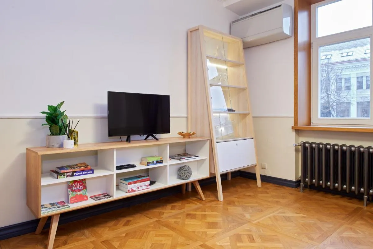 Image 3 of Town Hall Apartments