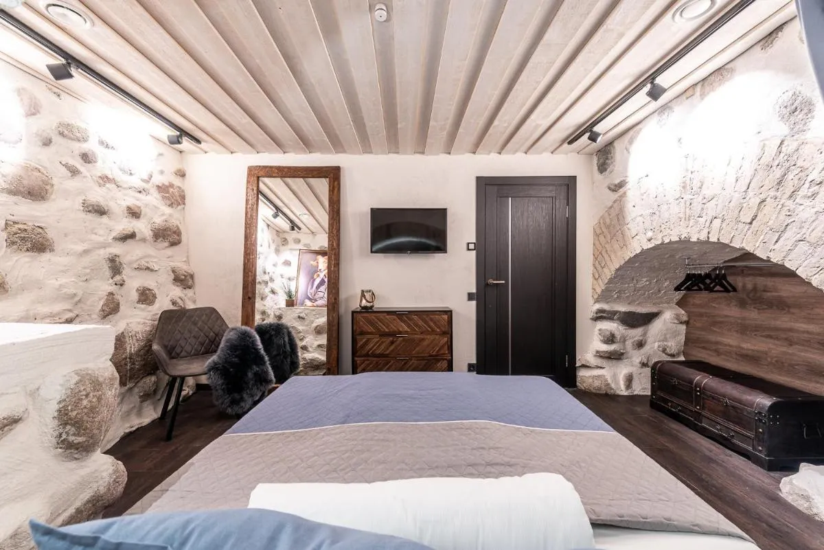 Image 1 of UNESCO Hidden Arches – Restored 3 Bedroom Apartment in the Historic Pilies St.