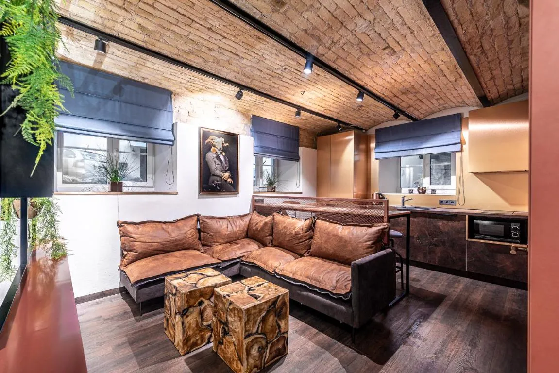 Image of UNESCO Hidden Arches – Restored 3 Bedroom Apartment in the Historic Pilies St.
