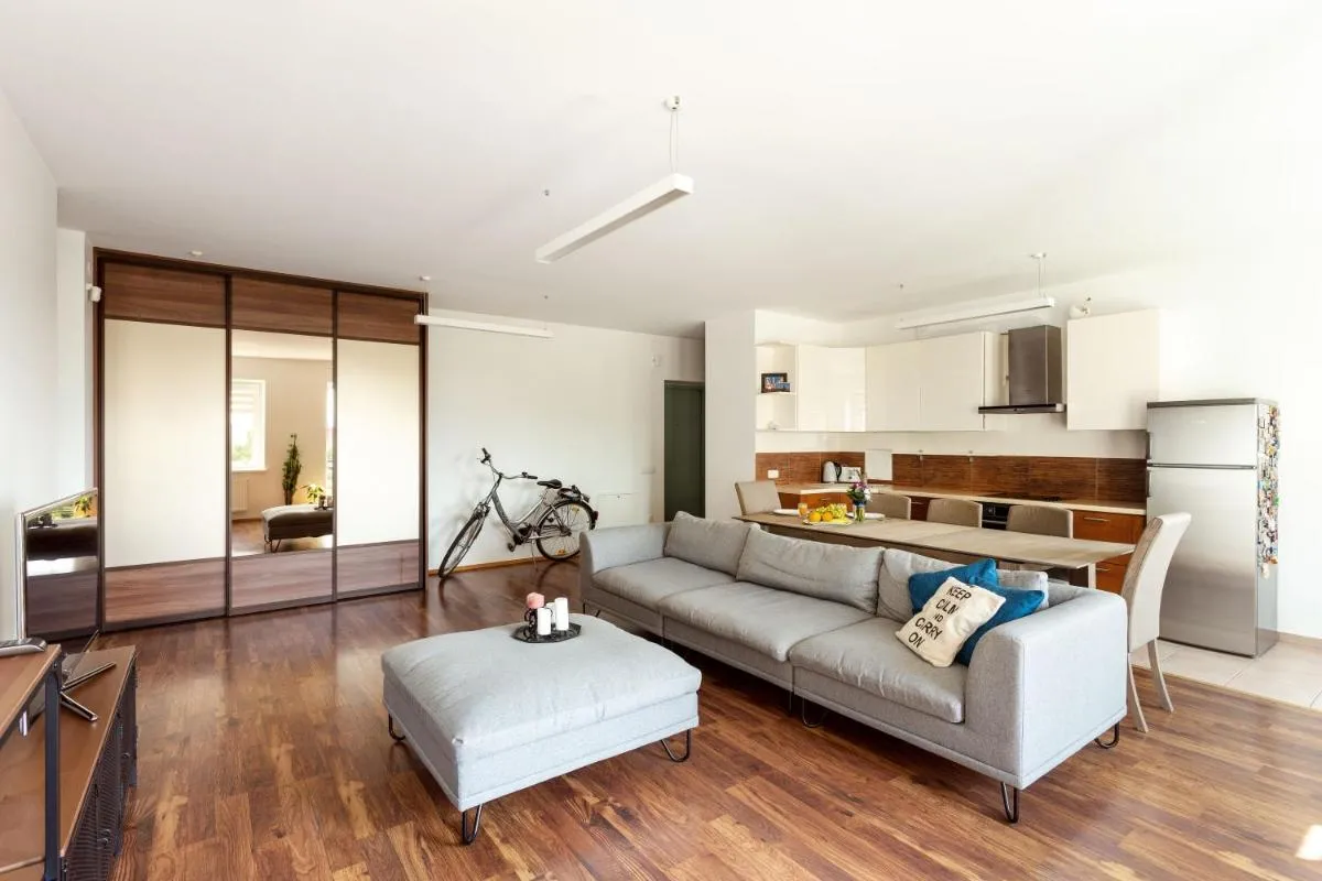 Image 3 of #stayhere – Spacious & Bright 1BDR Apartment Shopping District