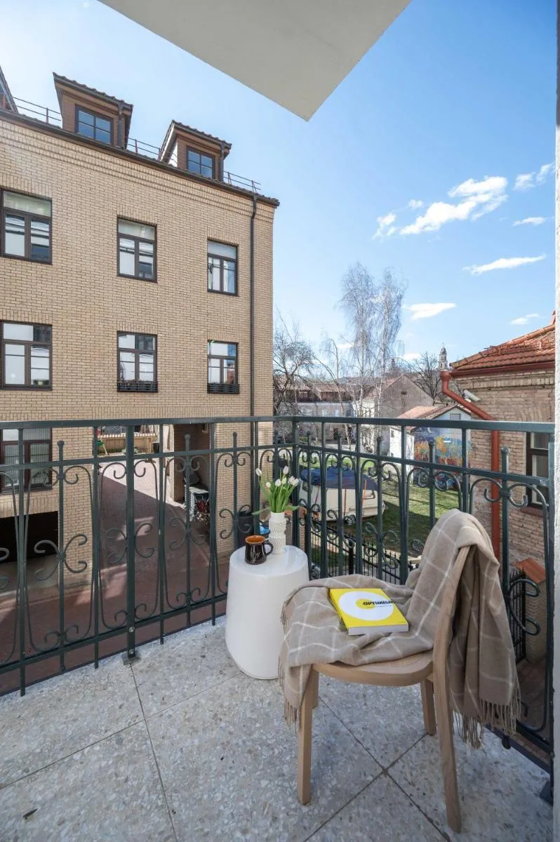 Image 3 of 2 Bedroom I 85 m2 I w-Balcony & Parking I Malunu st Apt I cohost