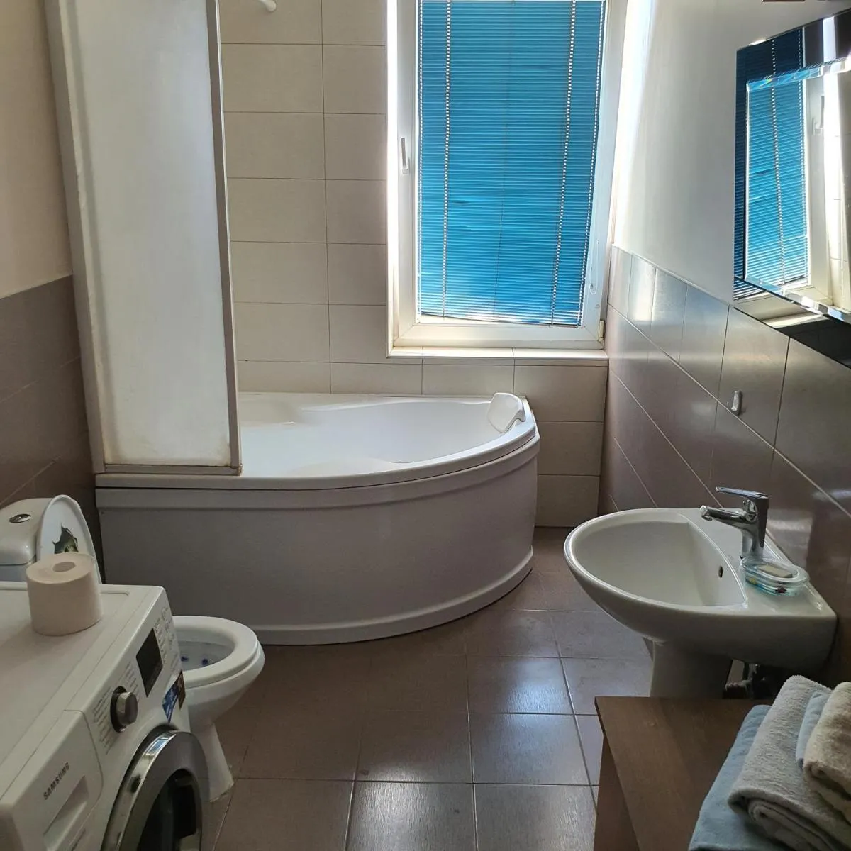 Image 1 of Apartment Beauty