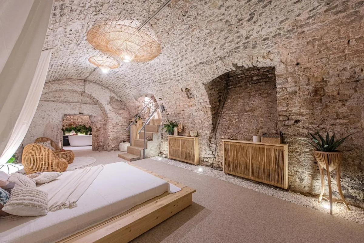 Image 5 of Aura Spa