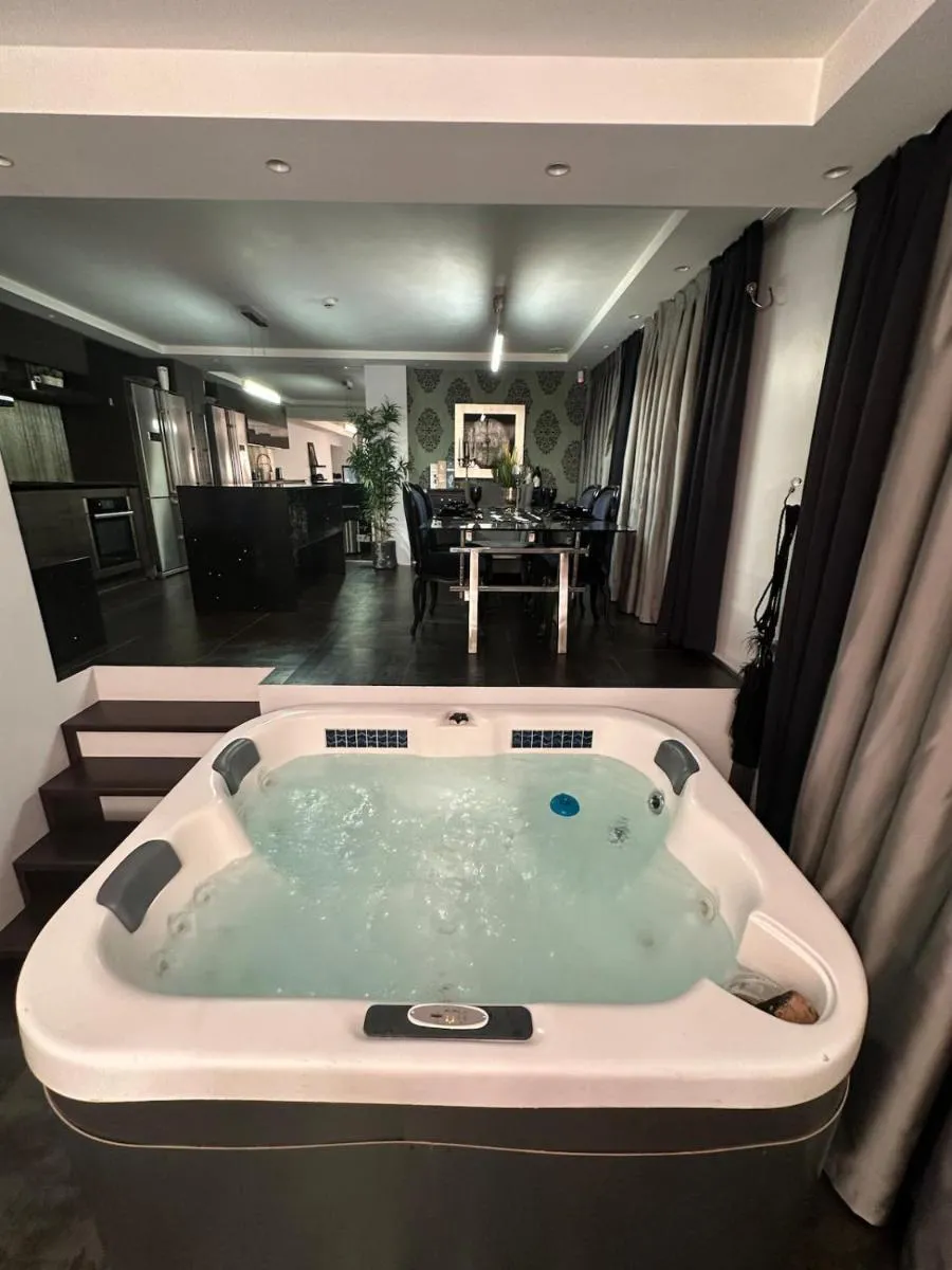 Image 3 of B&M Jacuzzi & Party time
