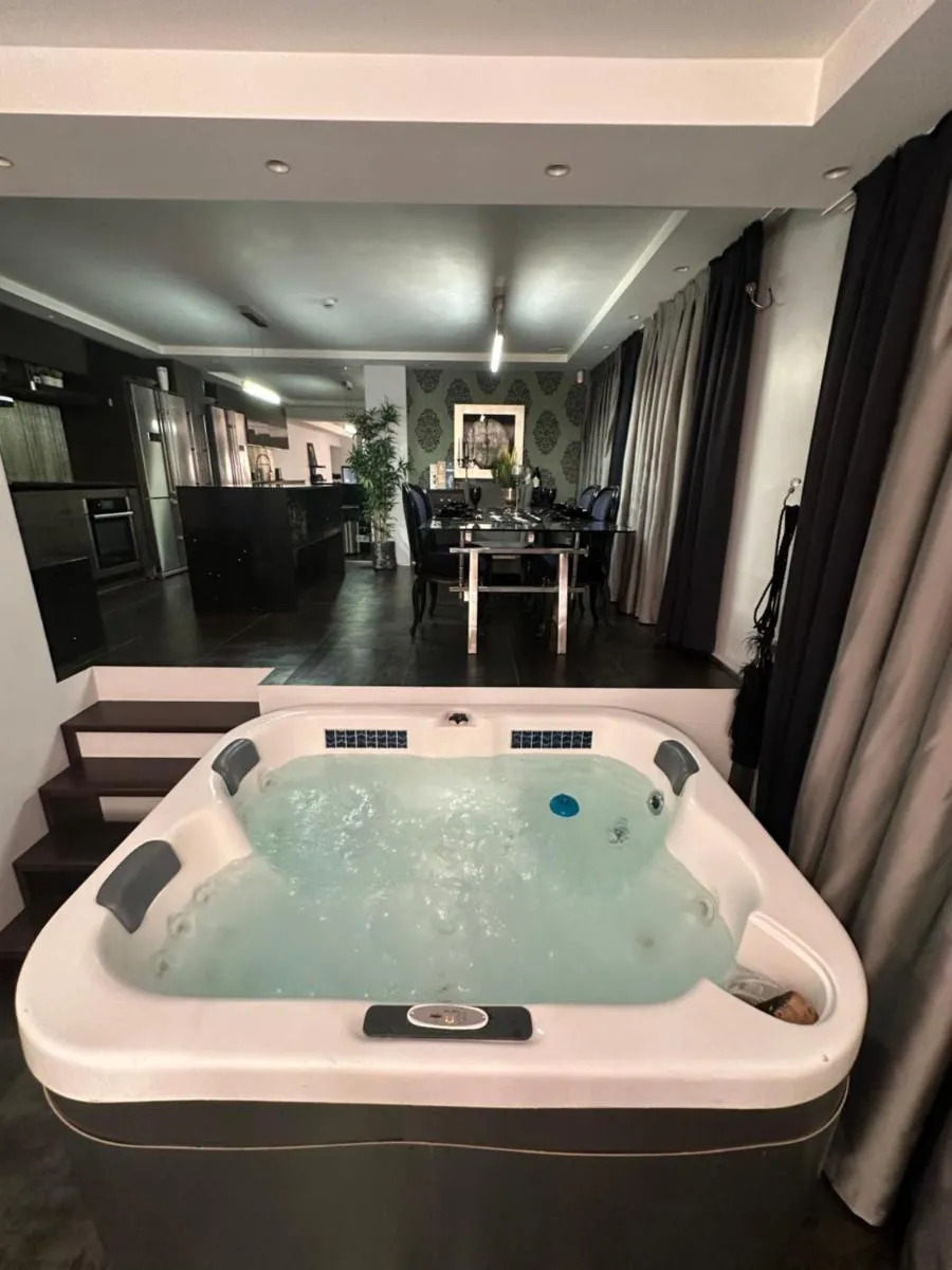Image 1 of B&M Jacuzzi & Party time