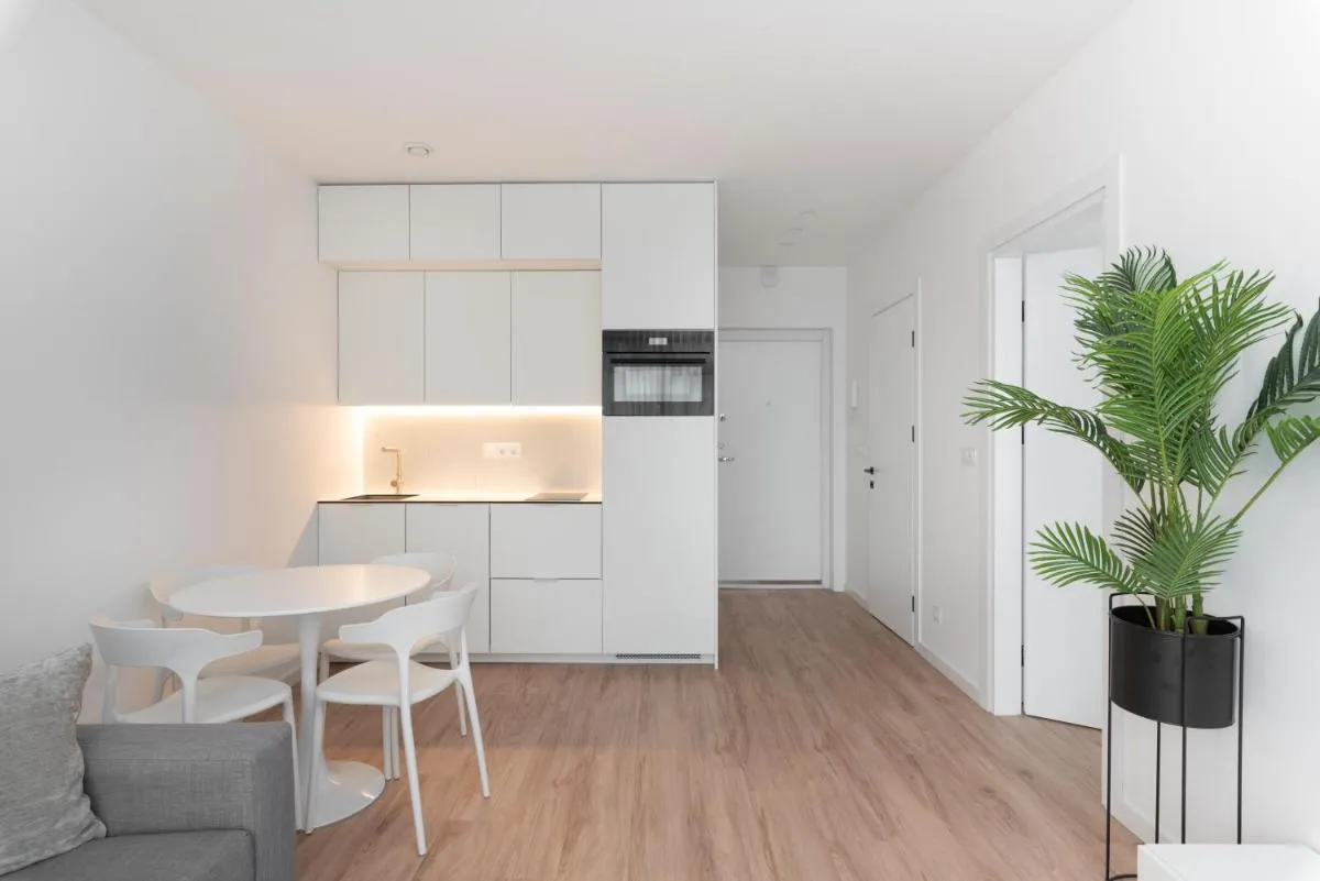 Image 4 of Brand New and Modern 1BDR Apartment