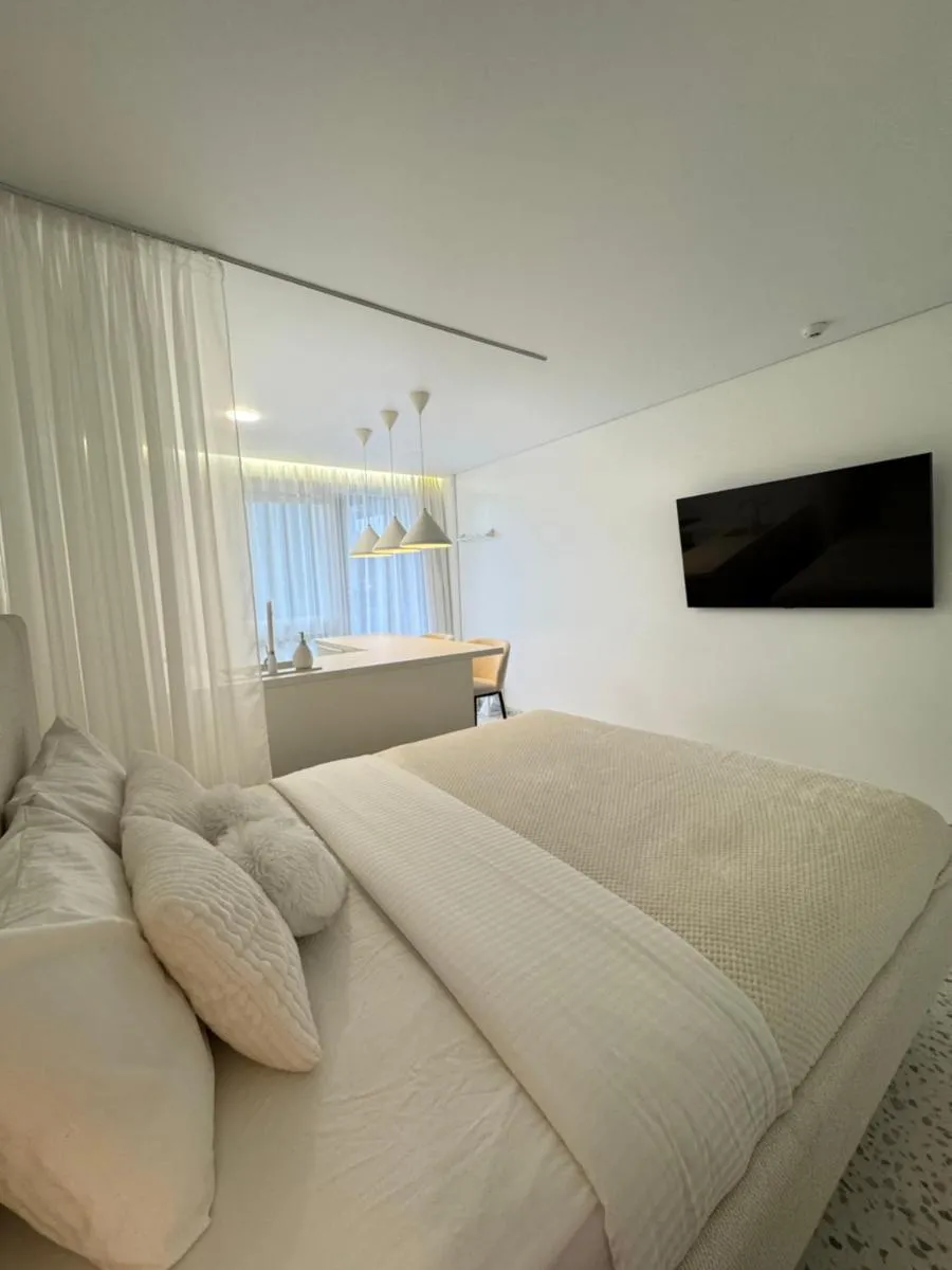 Image 1 of Bright white