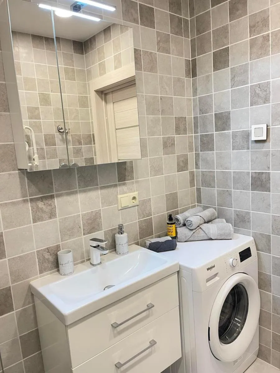 Image 4 of Central apartment