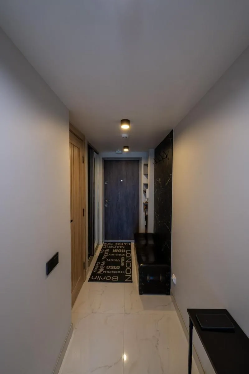 Image 6 of Charlotte loft