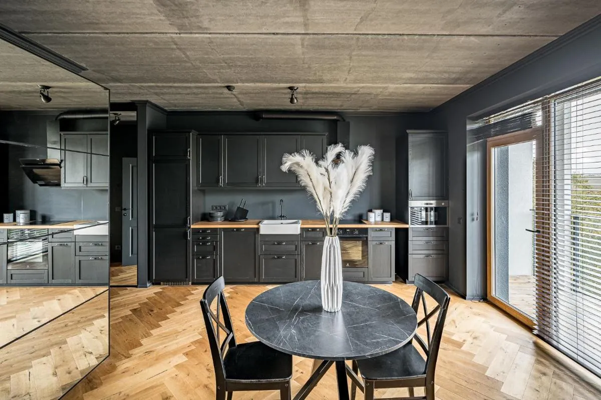 Image 2 of City Center Panoramic Penthouse With Rooftop Terrace – Self Check-in