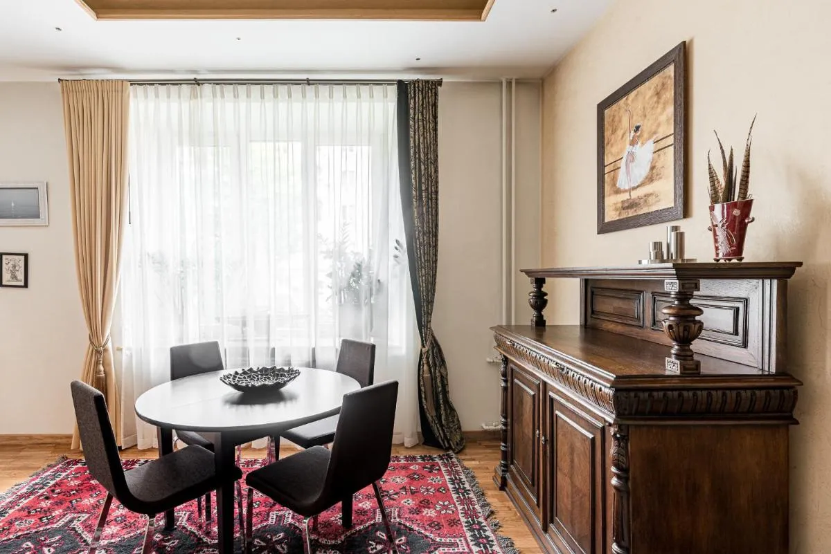 Image 3 of City Center apartment, 8